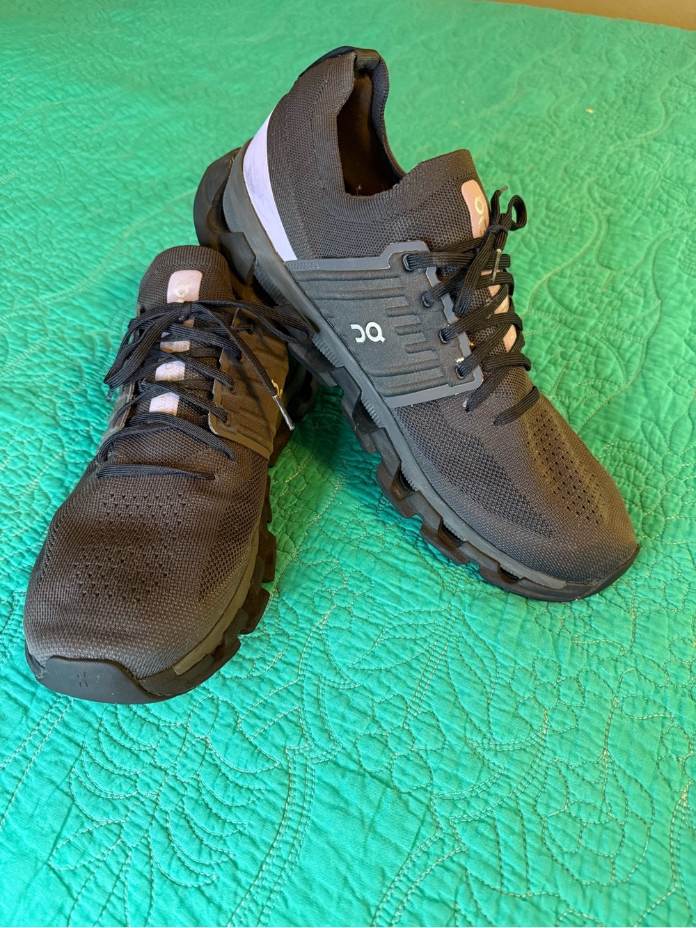 On Cloud Running Black and Purple Men's Cloudstyle Running Shoes